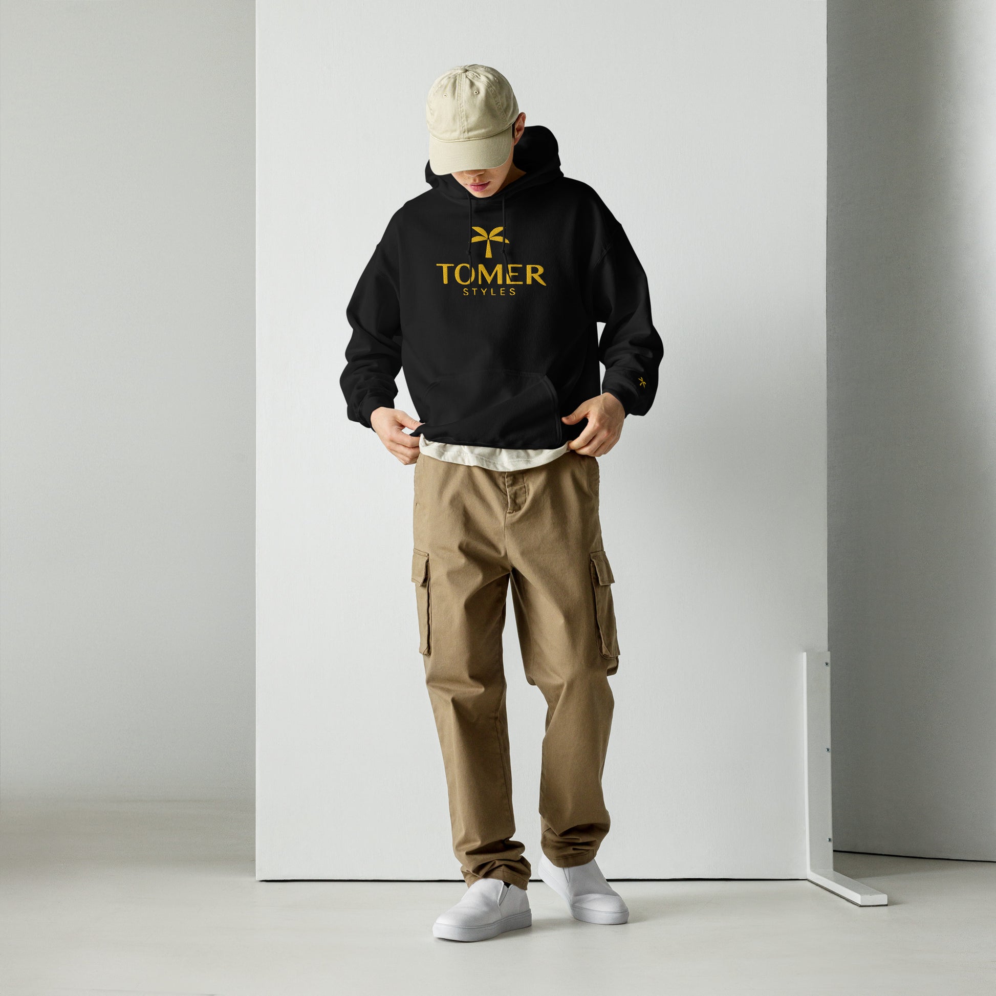 TOMERSTYLES Hoodie – Black